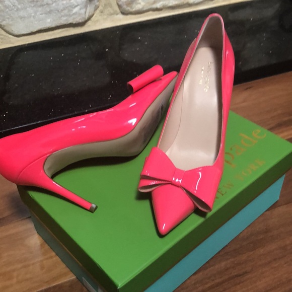 Shoes - Picture 3 of 4